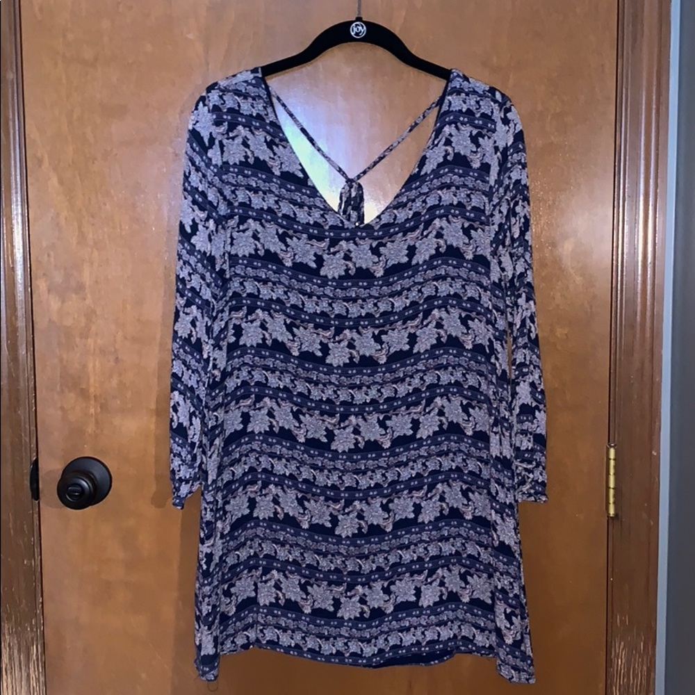 Never worn Forever 21 long sleeve flowy dress